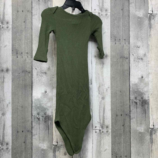 Size Newborn Green Bamboo Layette