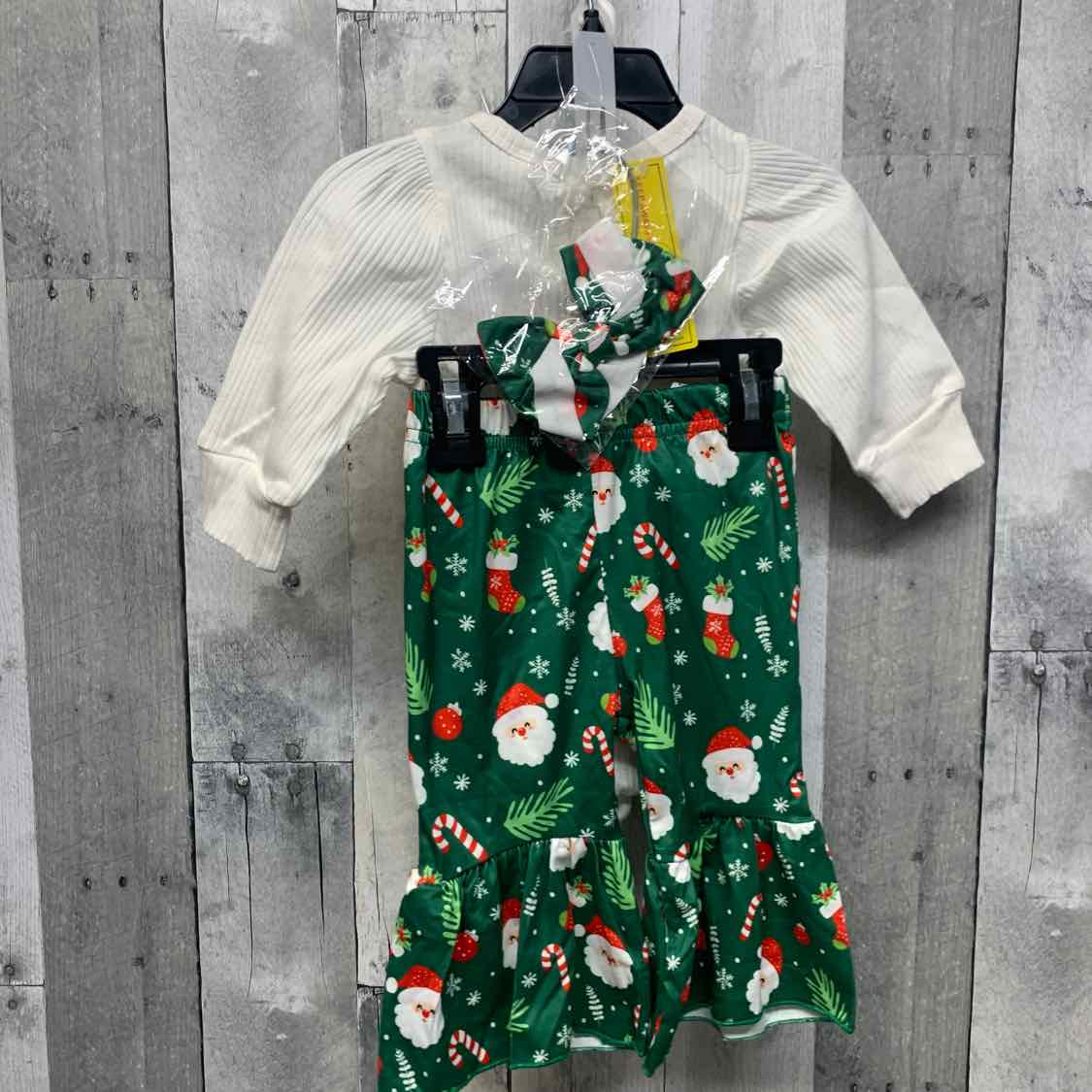 Size 3-6 Months White/Green B Brand Shirt/Pants