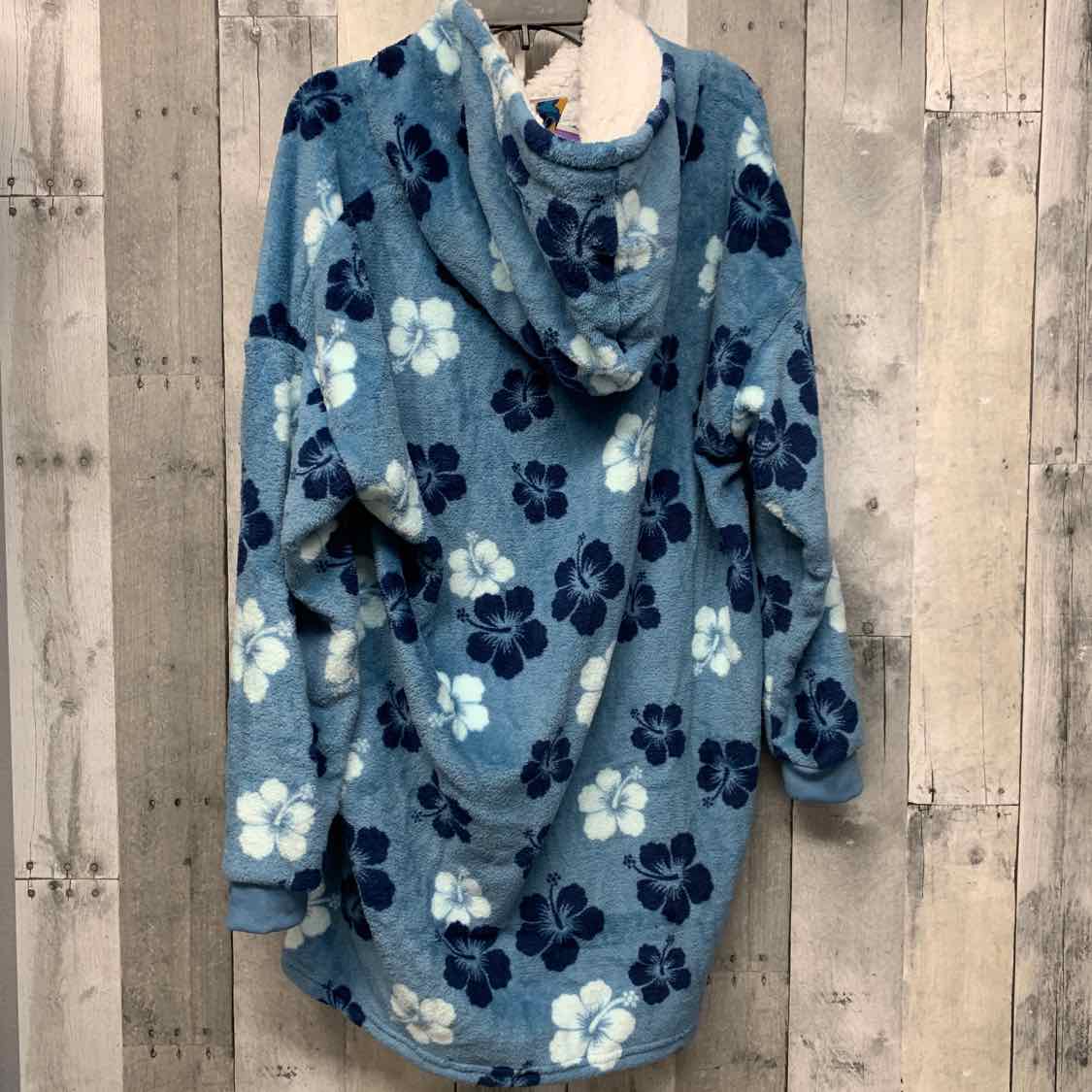 Size One Size Blue Print Disney Pull Over