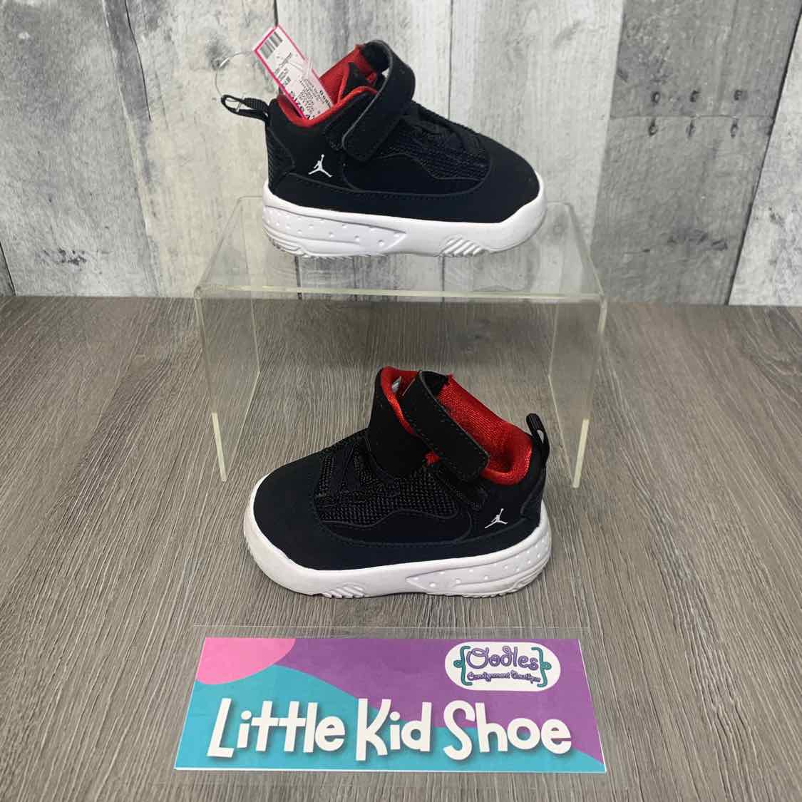Size 4 Black/White Sport Brand Sneakers