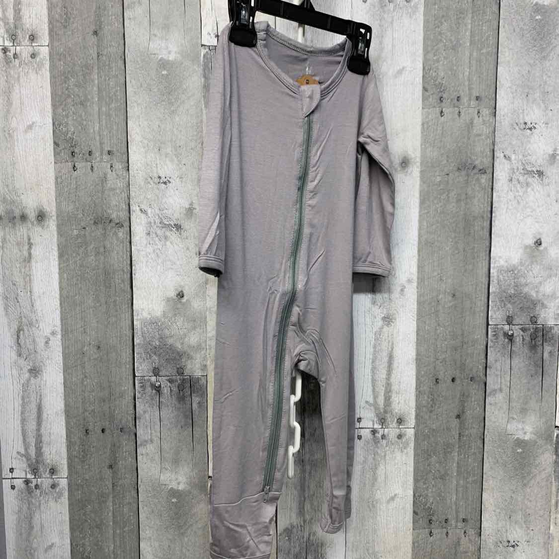 Size 12-18 Months Gray Little Buggins Romper