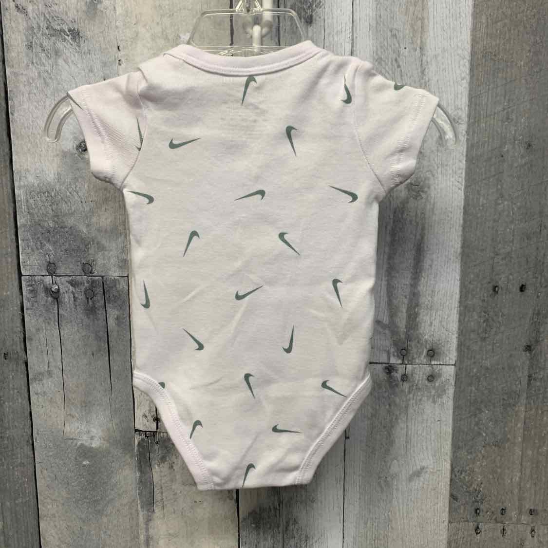 Size 3 Months White/Green Sport Brand Bodysuit