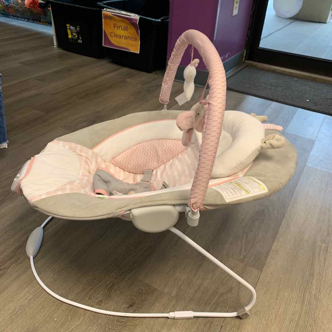 Ingenuity Tan/Pink Bouncer