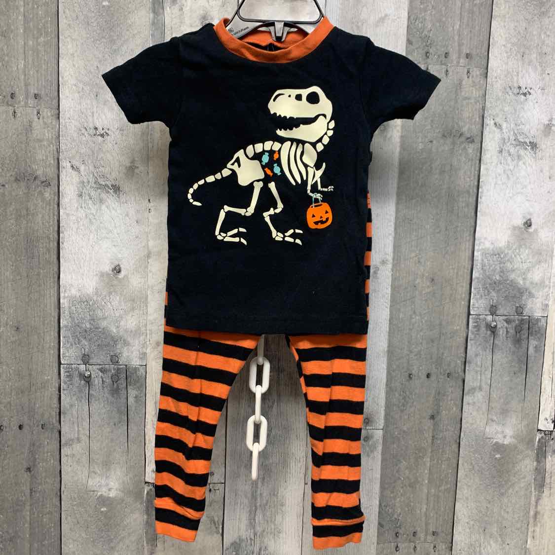 Size 12 Months Black/Orange Just One You 2pc PJs