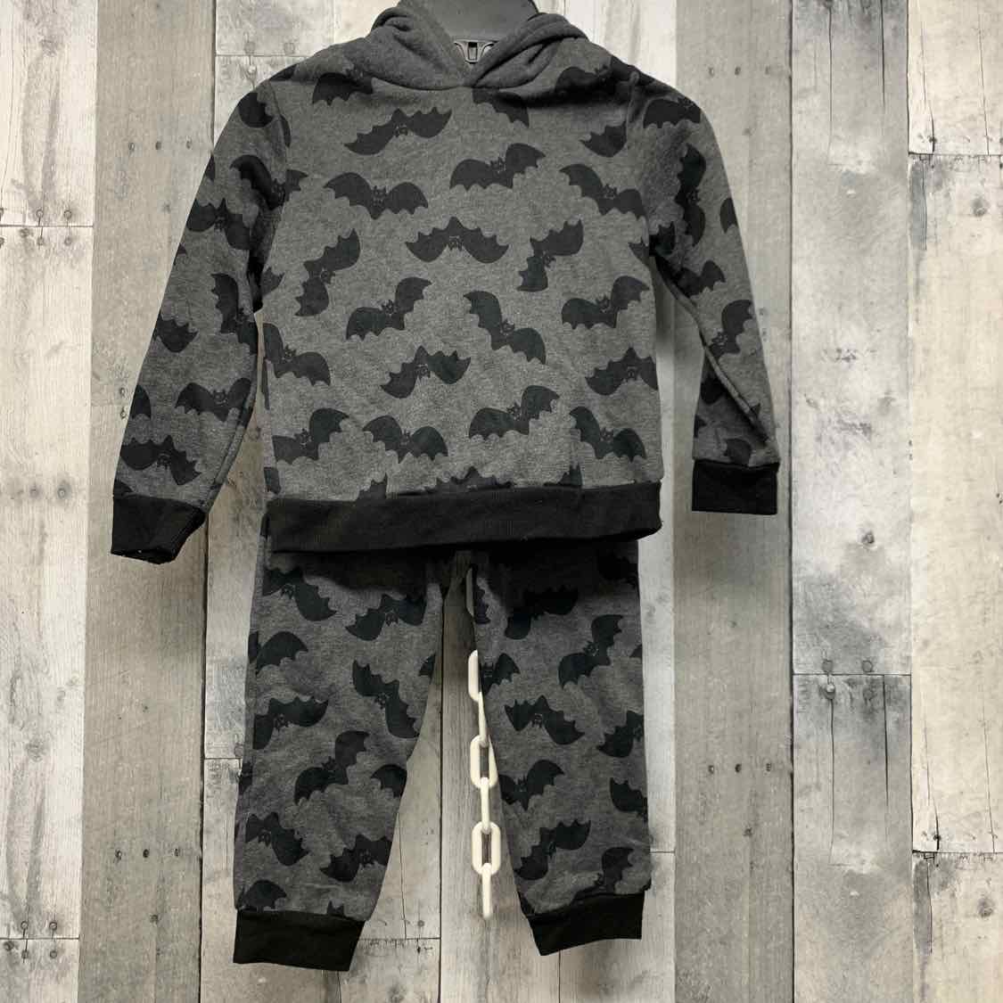 Size 4T Gray Print Holiday Brands Sweats - 2pc
