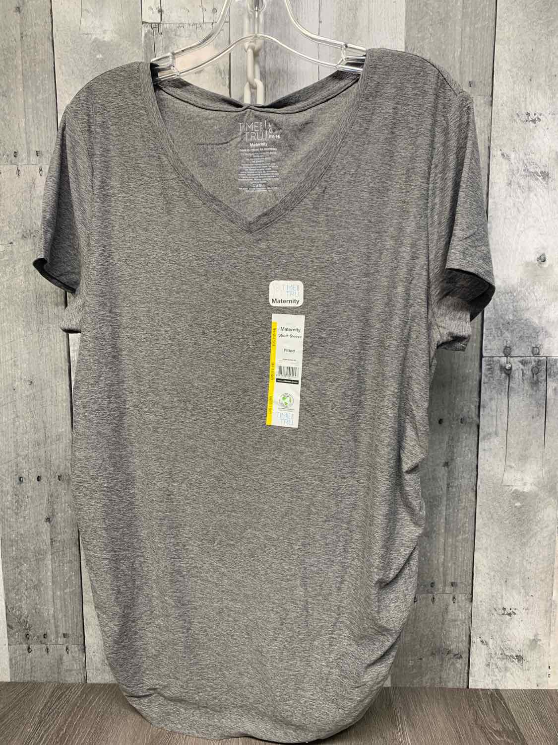 Size L Gray Time and Tru T Shirt