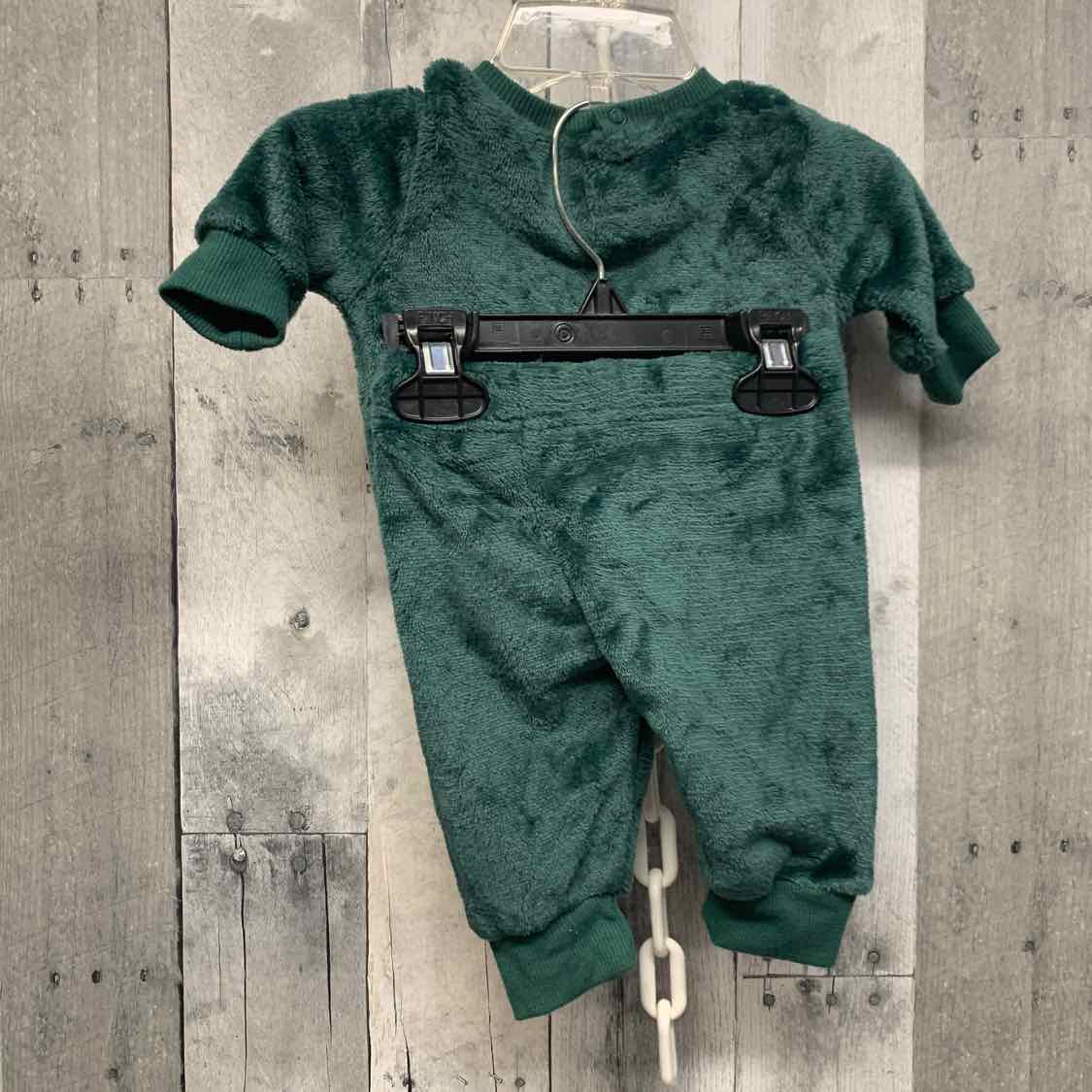 Size 0-3 Months Green B Brand Shirt/Pants