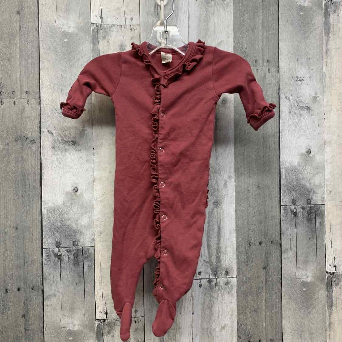 Size 0-3 Months Fuschia Kate Quinn Footy PJs