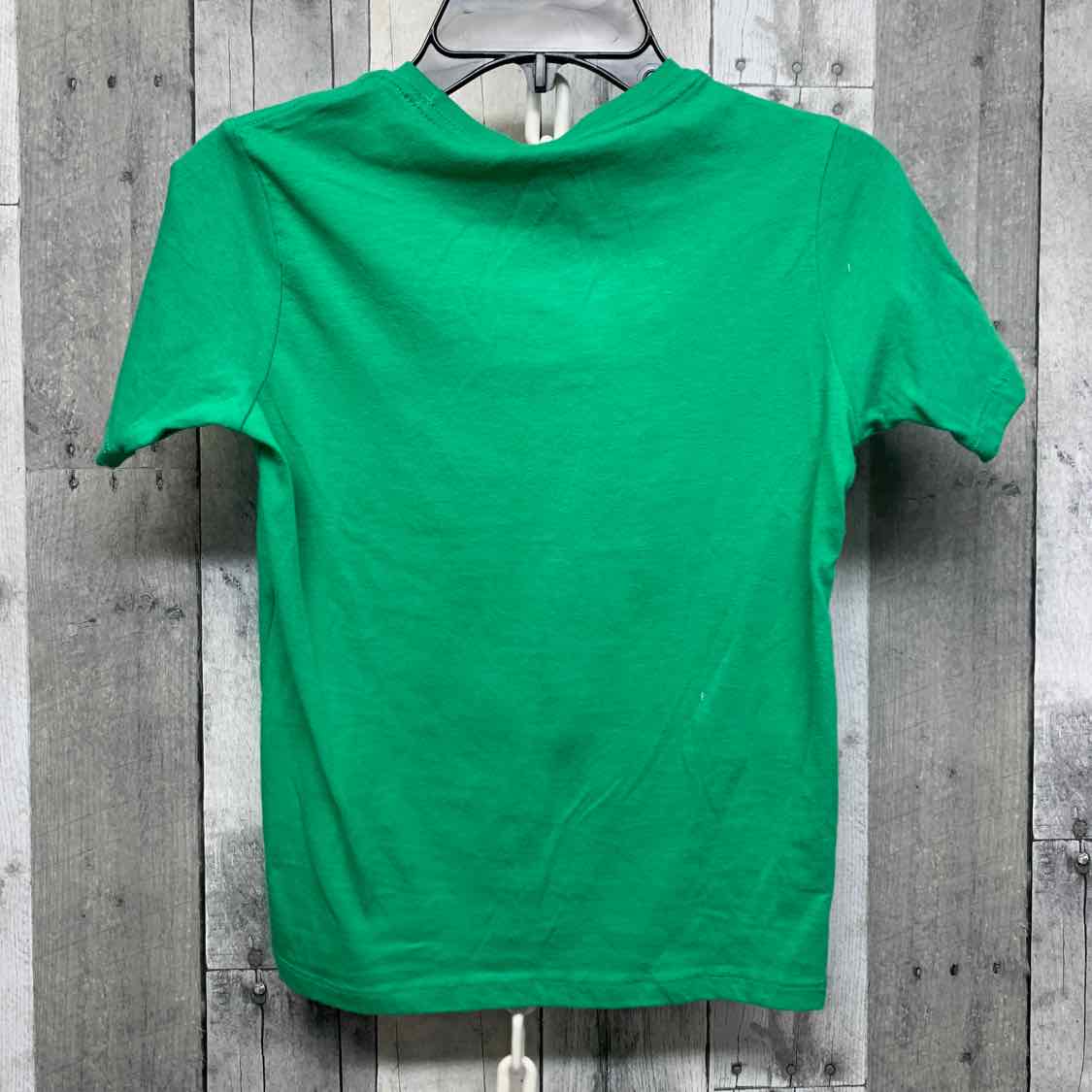 Size 6/7 Green/Red Dr Seuss T Shirt