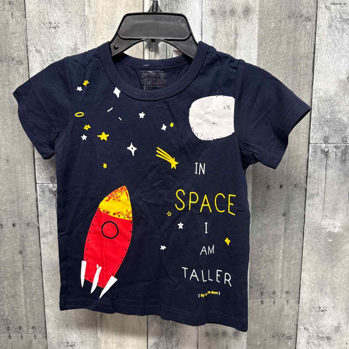 Size 4/5 Navy/Red B Brand T Shirt