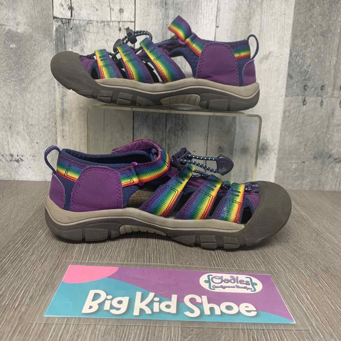 Size 3 Purple Keen Sandals - OodlesCB