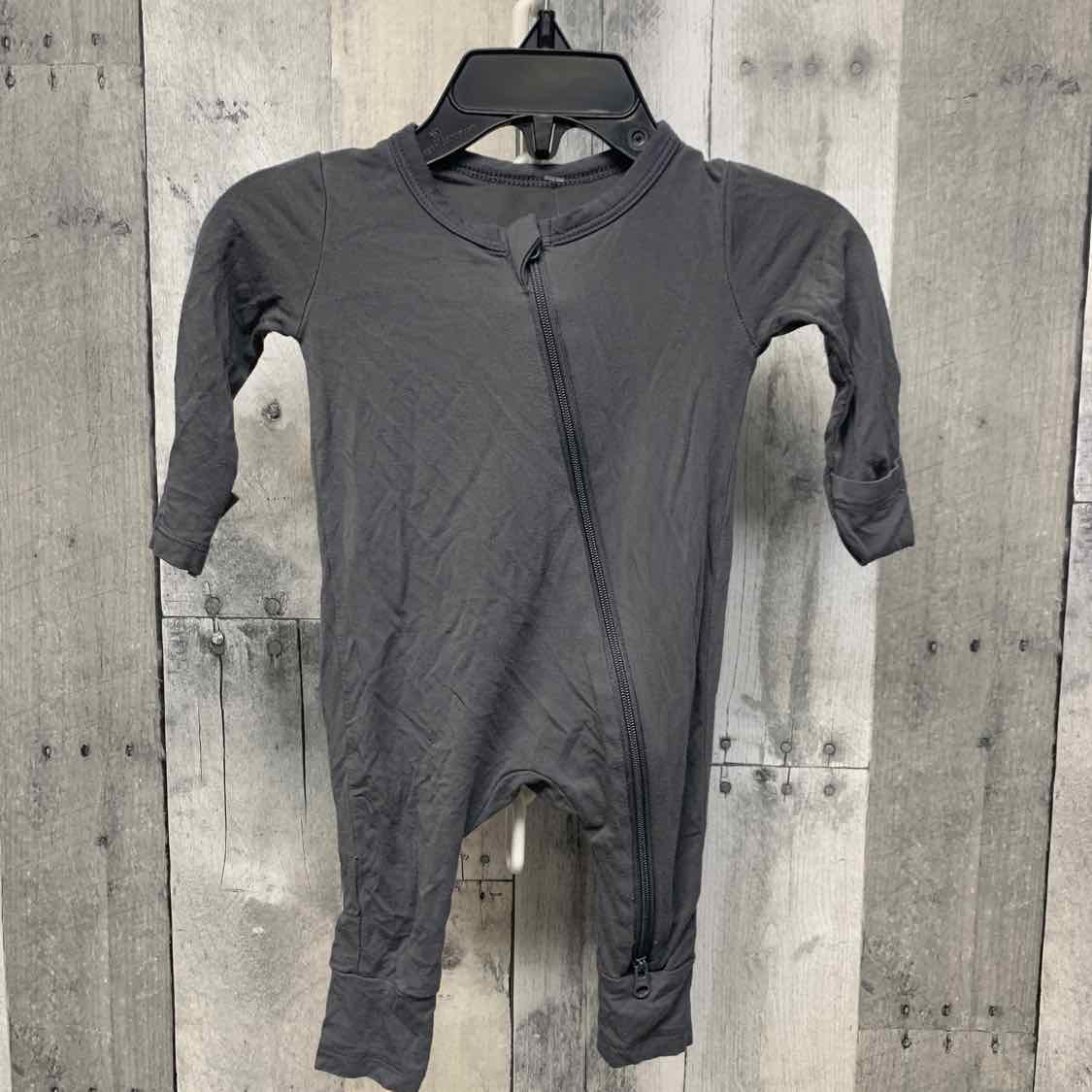 Size 0-3 Months Gray Bamboo Footy PJs