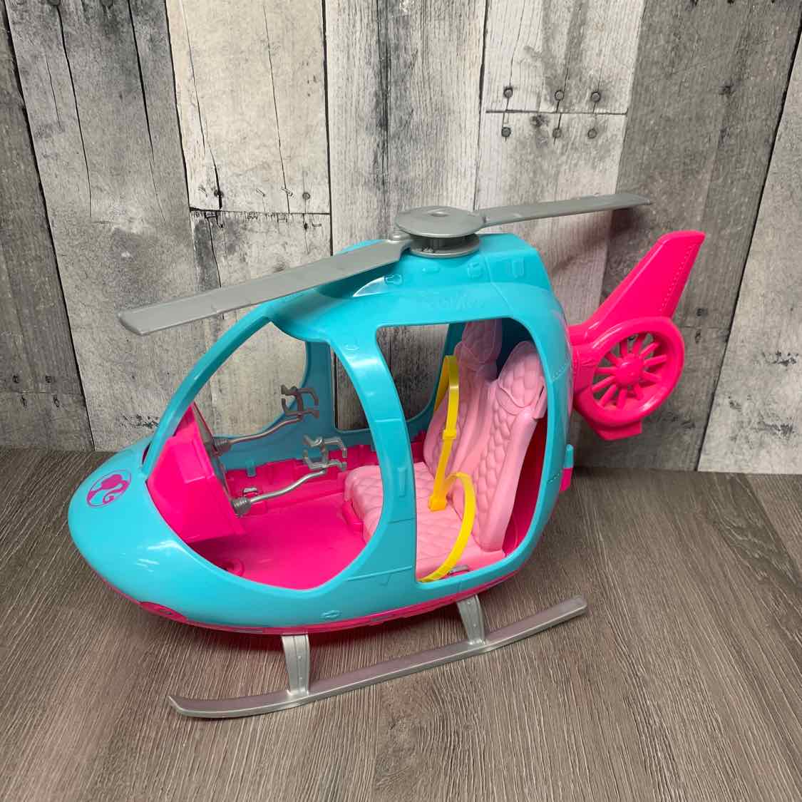 Barbie Blue/Pink Doll Accessories