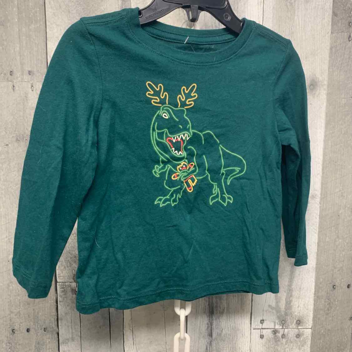 Size 2T Green Graphic Holiday Brands Long Sleeve Shirt