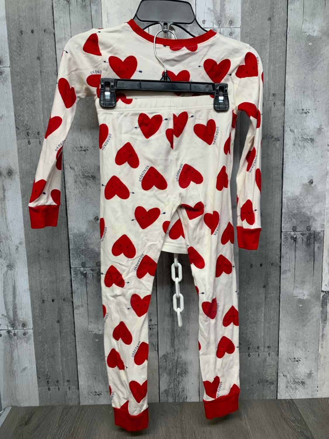 Size 7 White/Red Carter's 2pc PJs