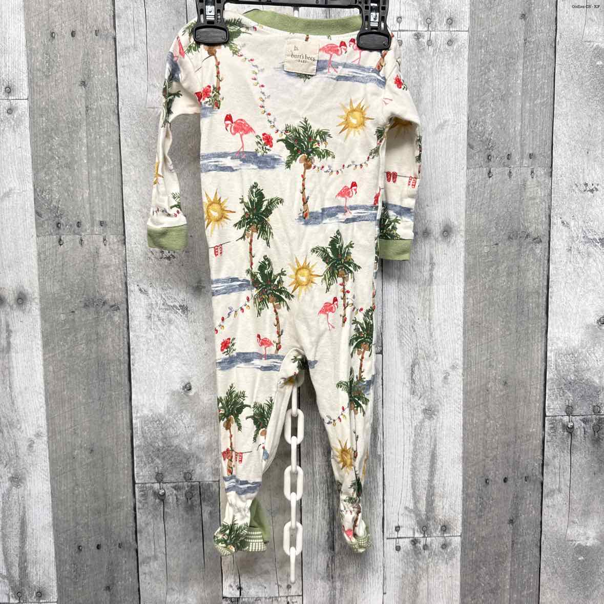Size 3-6 Months White/Green Burt's Bees Baby Footy PJs