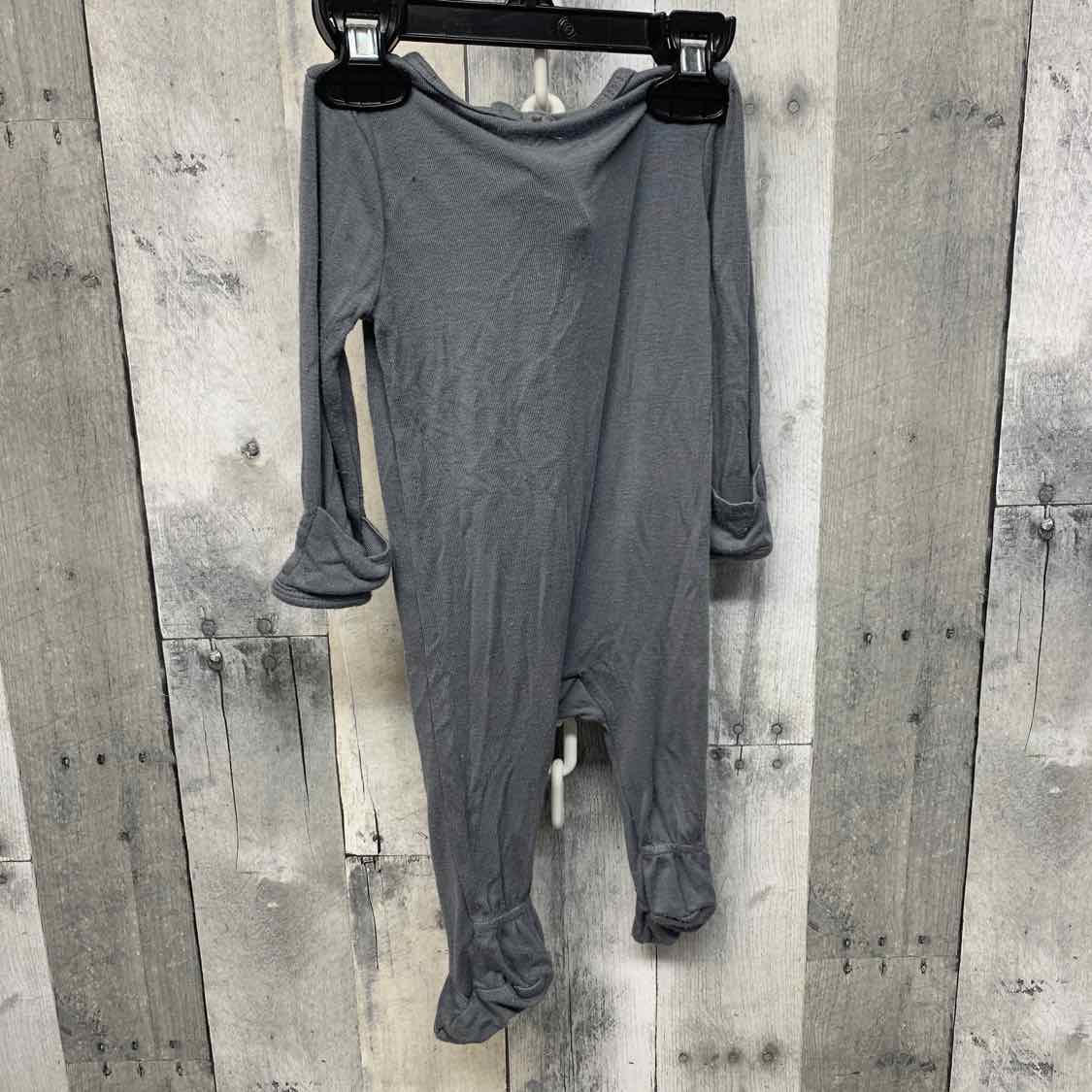 Size 3-6 Months Gray Cloud Island Footy PJs
