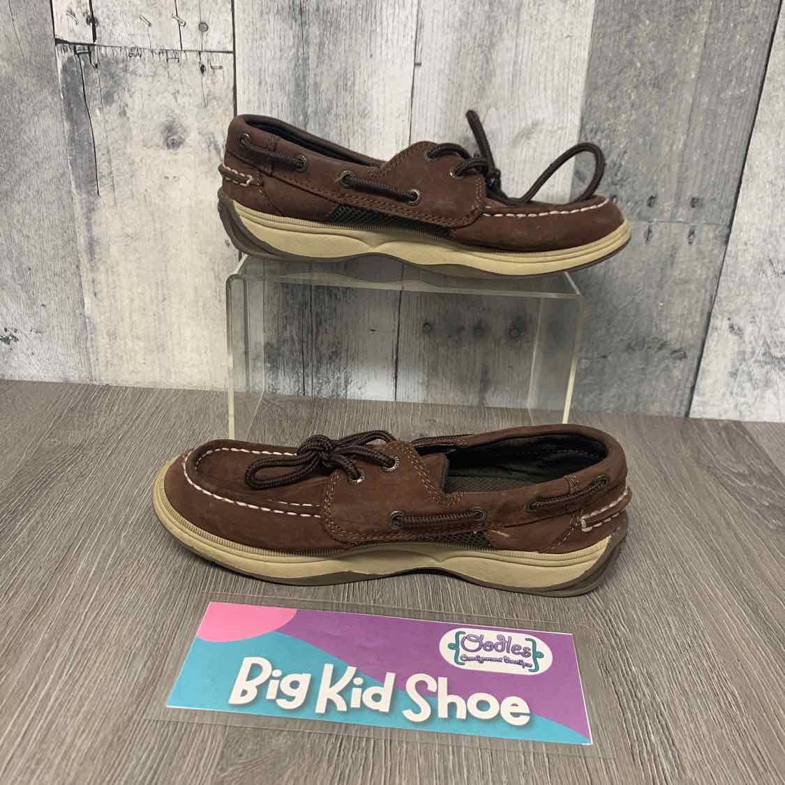 Size 1.5 Brown Sperry Loafers