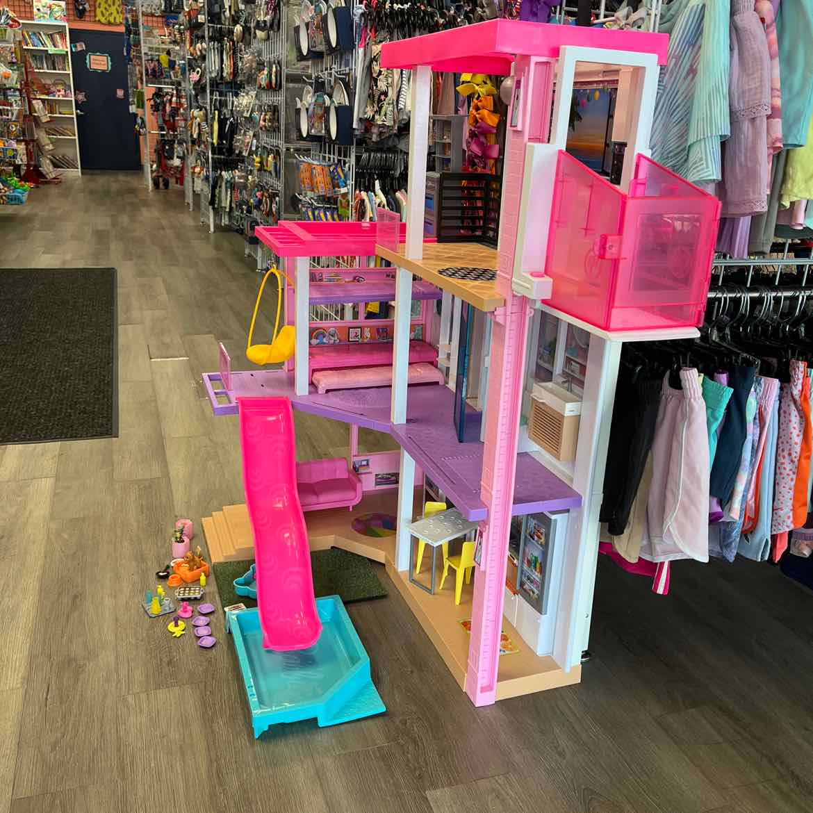 Barbie Pink/White Dollhouse