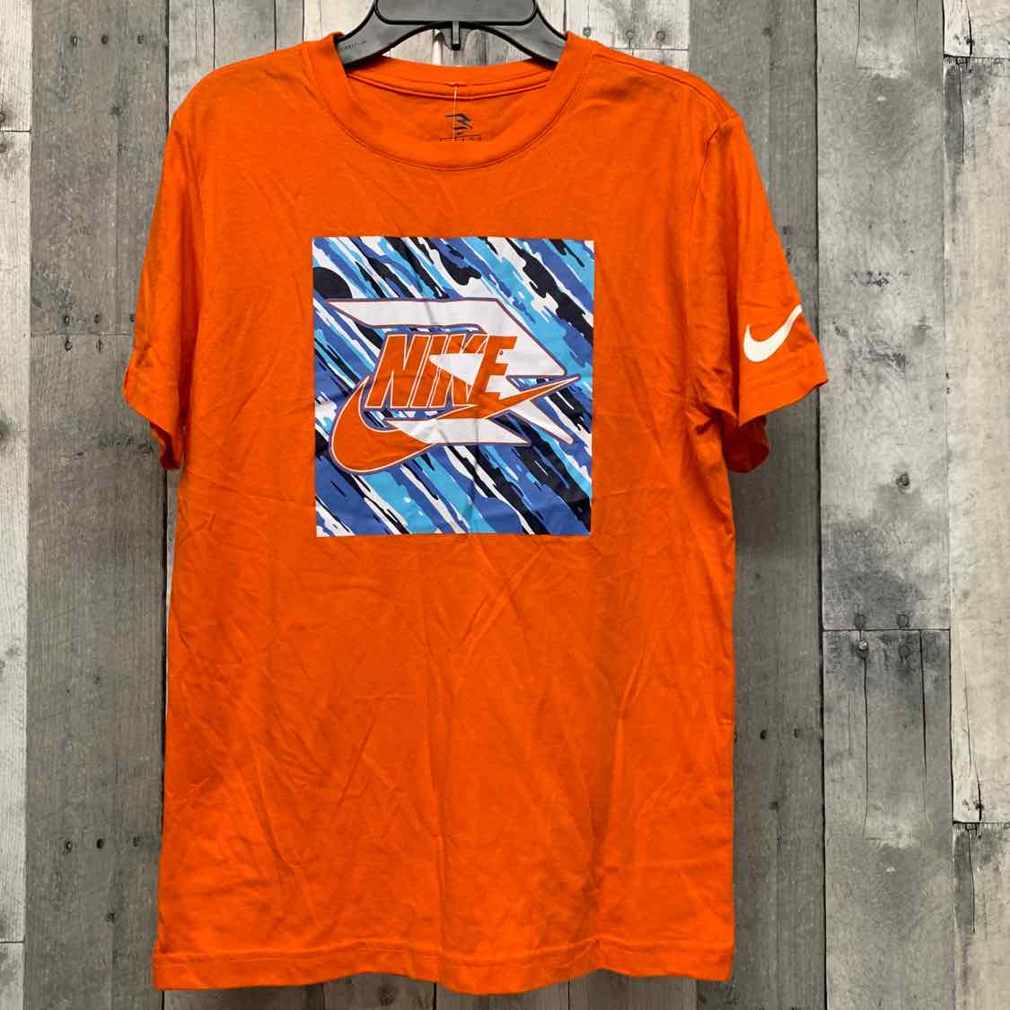 Size Large Orange Sport Brand T Shirt - OodlesCB