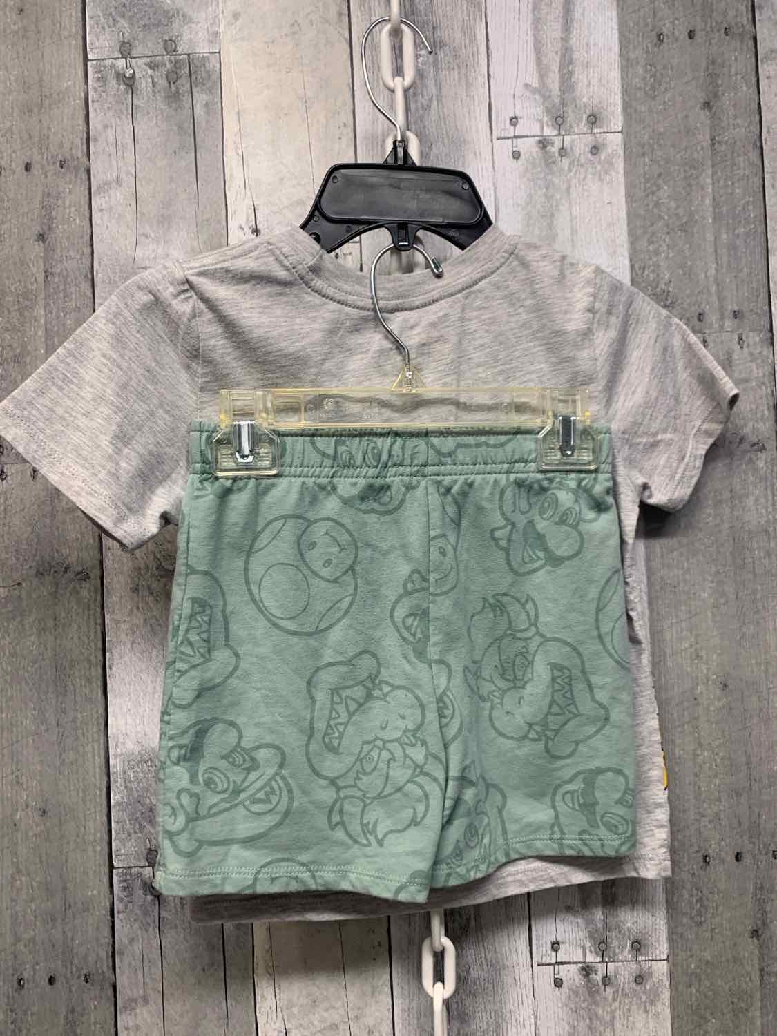 Size 5T Gray/Green Super Mario Shirt/Shorts
