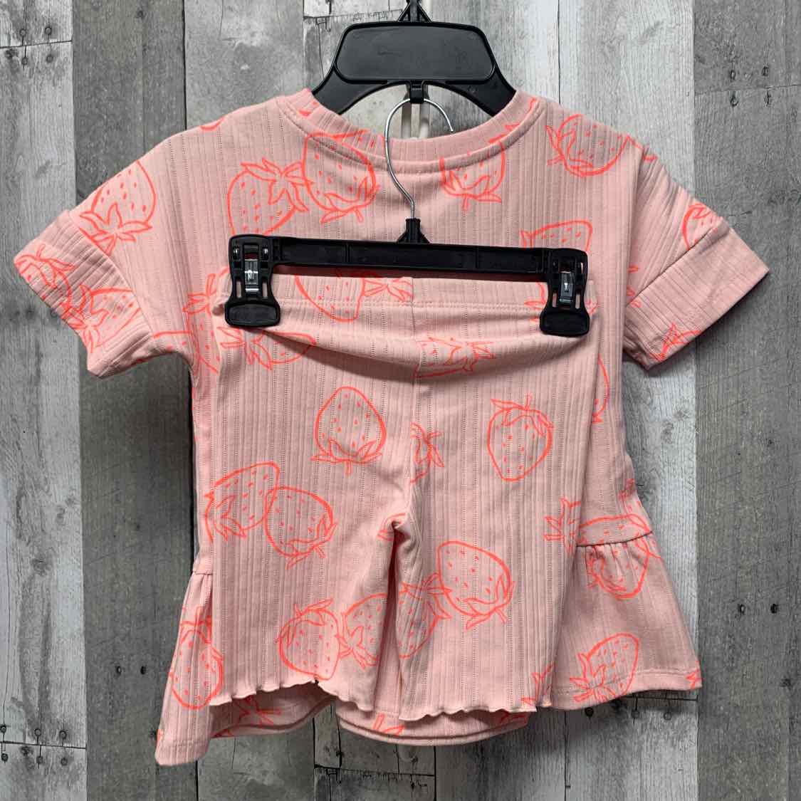 Size 5T Pink Print Cat & Jack Shirt/Shorts