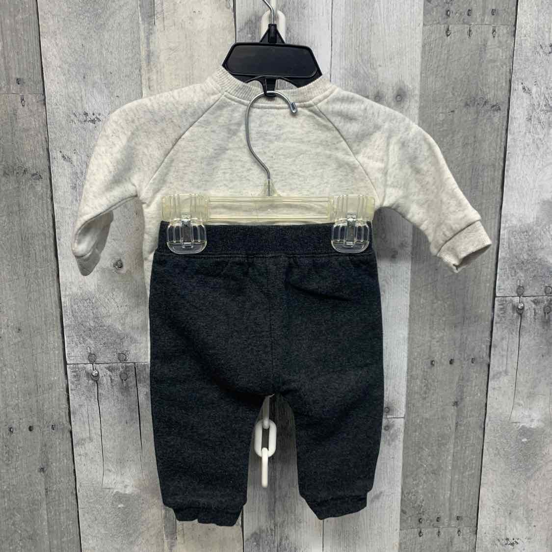 Size 0-3 Months Green/Black Star Wars Sweats - 2pc
