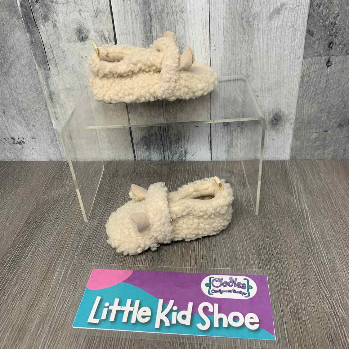 Size 6-12 Months Tan Old Navy Soft Sole Shoes