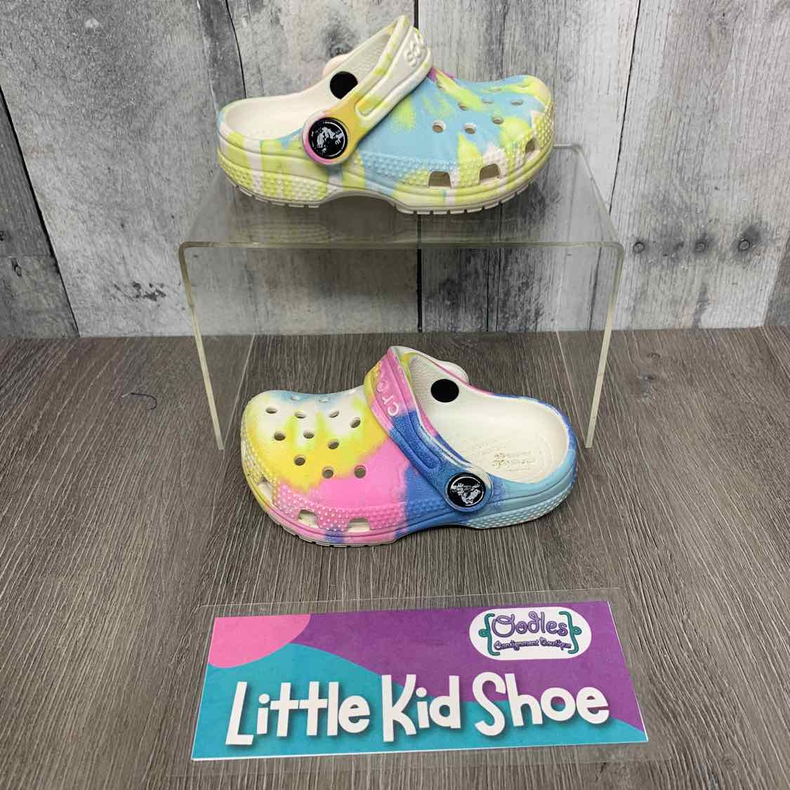 Size 6 Yellow/Blue Crocs Water Shoes