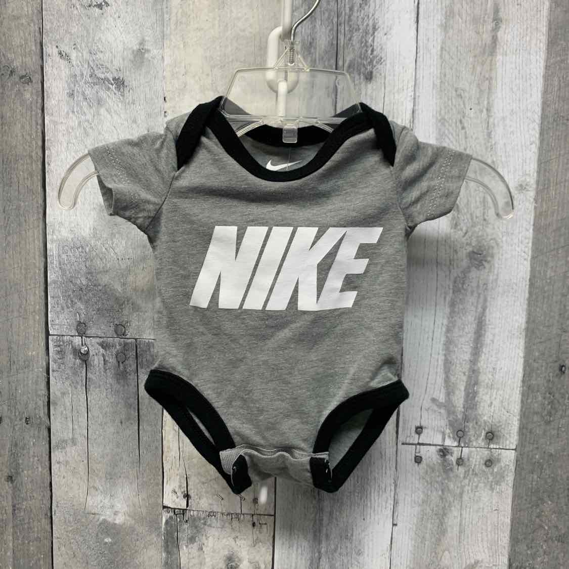 Size Newborn Gray Graphic Sport Brand Bodysuit - OodlesCB