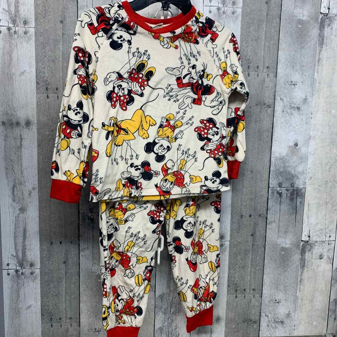 Size 6/7 Ivory/Red Disney 2pc PJs