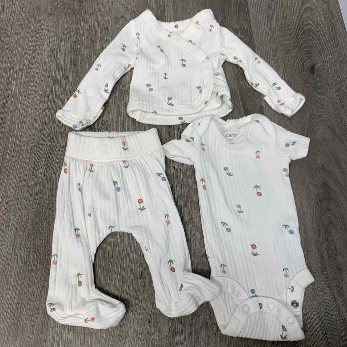 Size Preemie White Floral Print Just One You Shirt/Pants