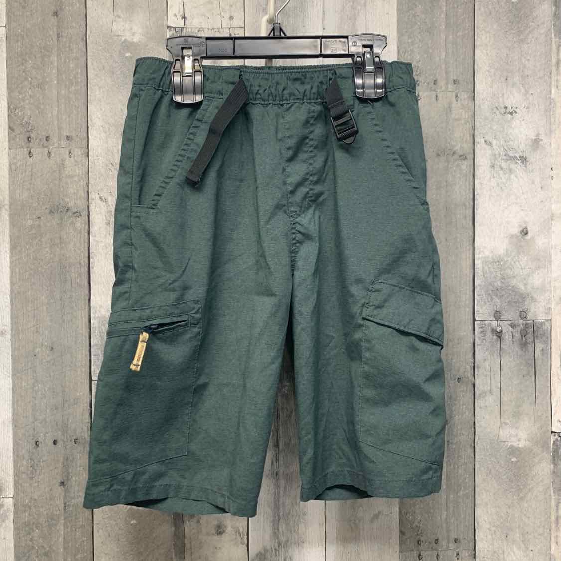 Size 14/16 Green Wrangler Shorts - OodlesCB
