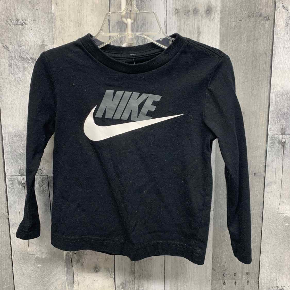 Size 2T Black Graphic Sport Brand Long Sleeve Shirt