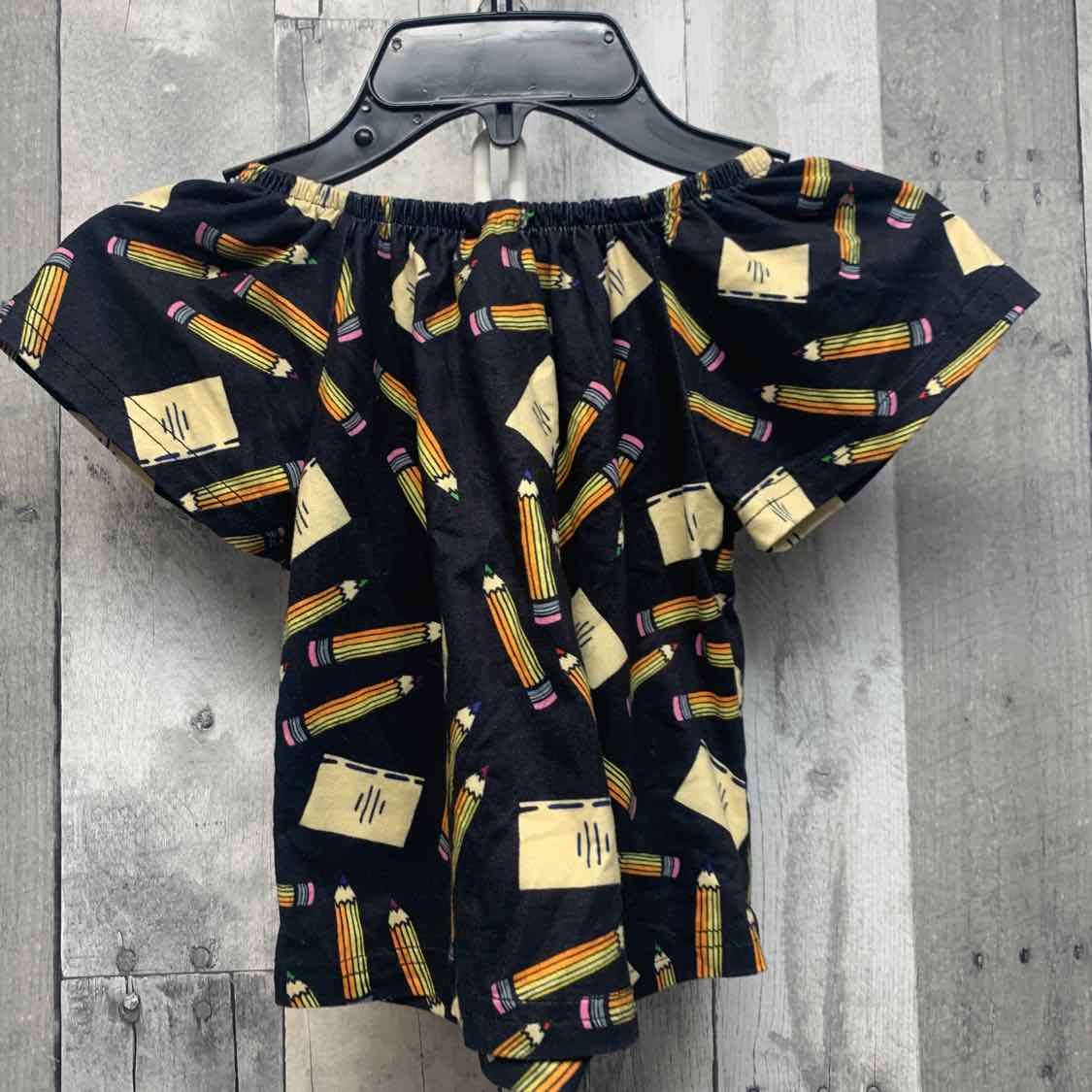 Size Small Black Print Mid Brand T Shirt