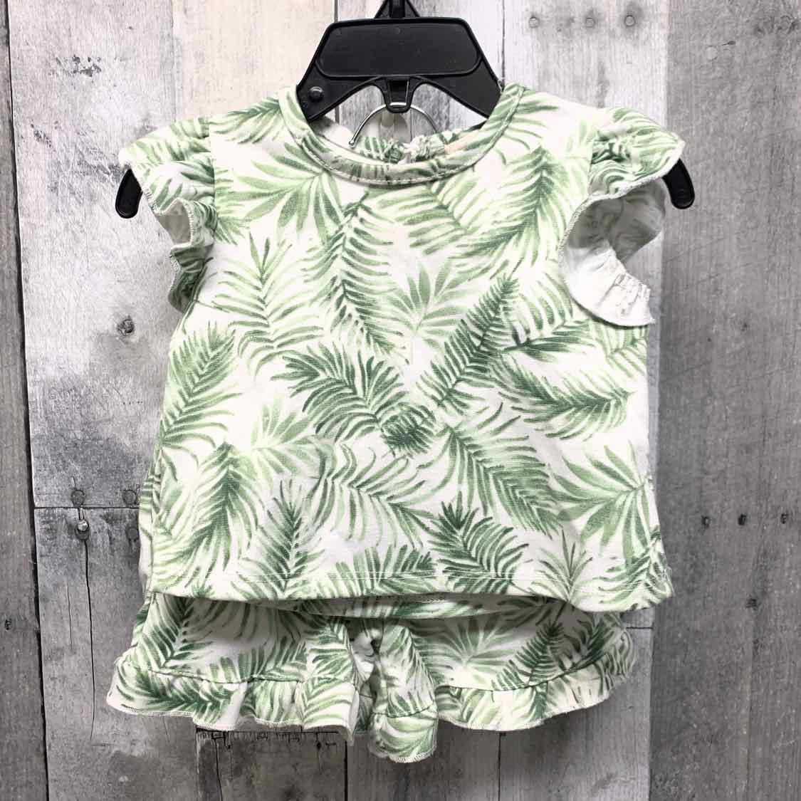 Size 18 Months Green/White Btween Shirt/Shorts