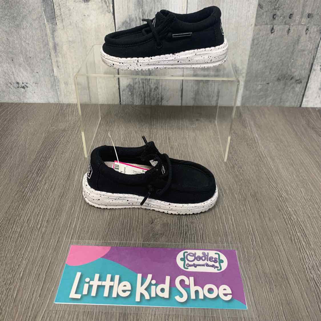 Size 5 Black Hey Dude Loafers