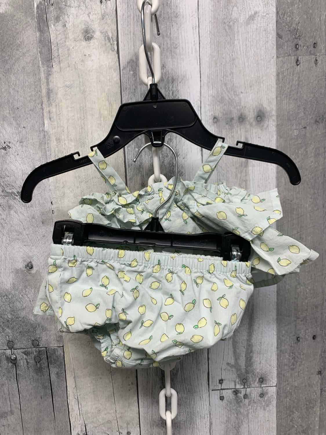 Size Newborn Blue/Yellow Gap Shirt/Shorts