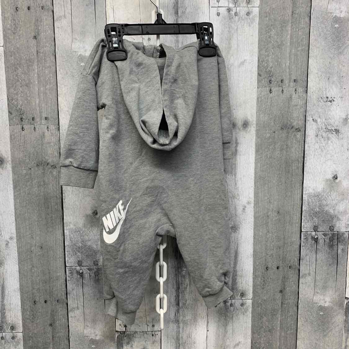 Size 9 Months Gray/White Sport Brand Light Jacket