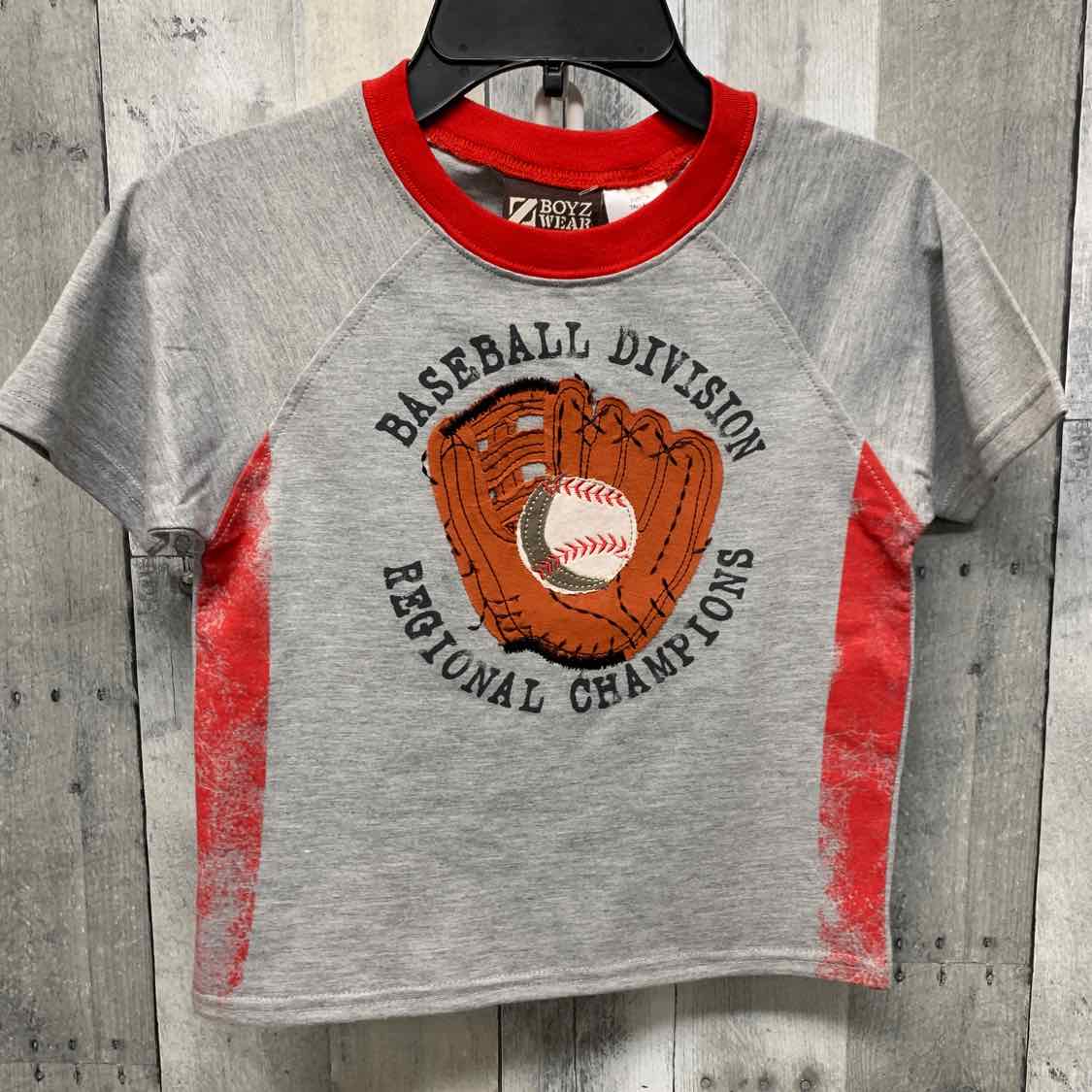 Size 5 Gray/Red Boyz Wear T Shirt