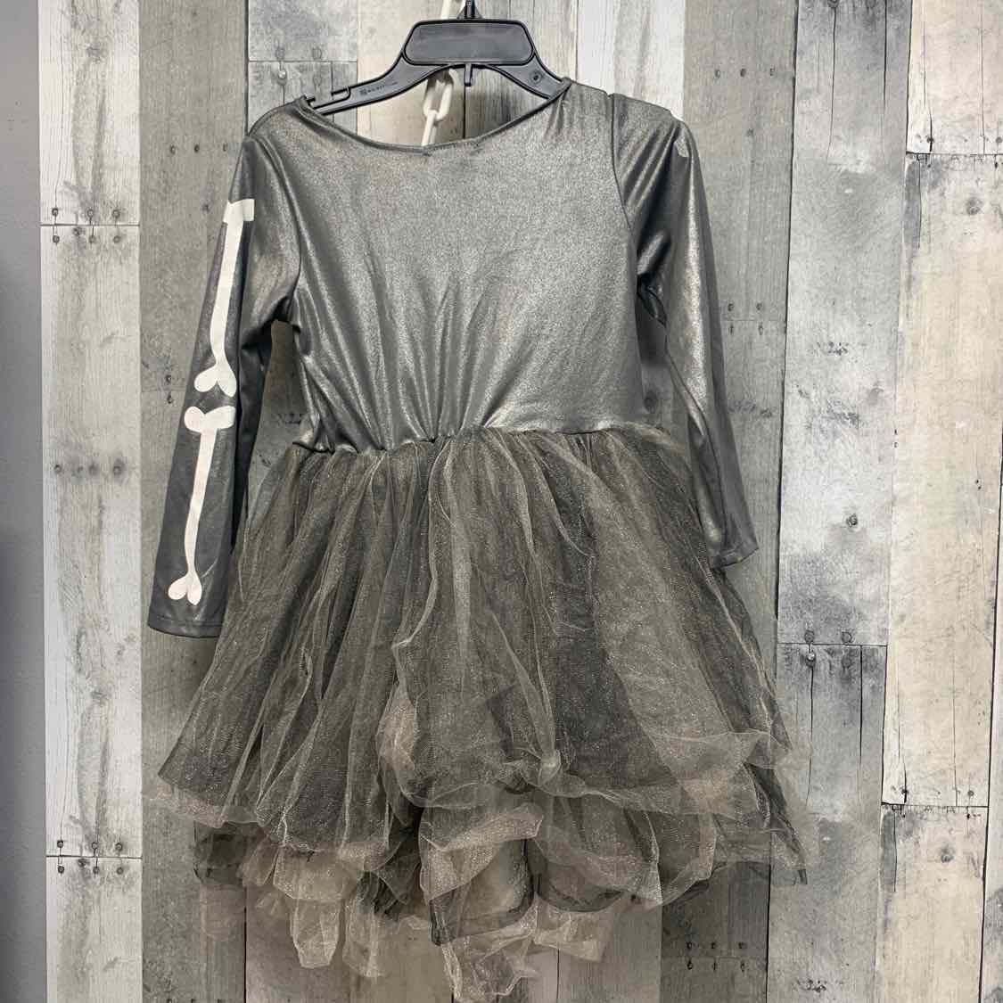 Pottery Barn Kids Gray Size 7/8 Halloween Costume - Big Kid