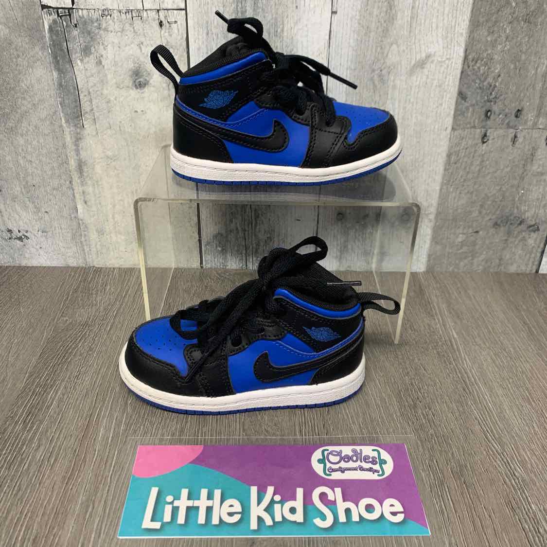 Size 7 Blue/Black Sport Brand Sneakers