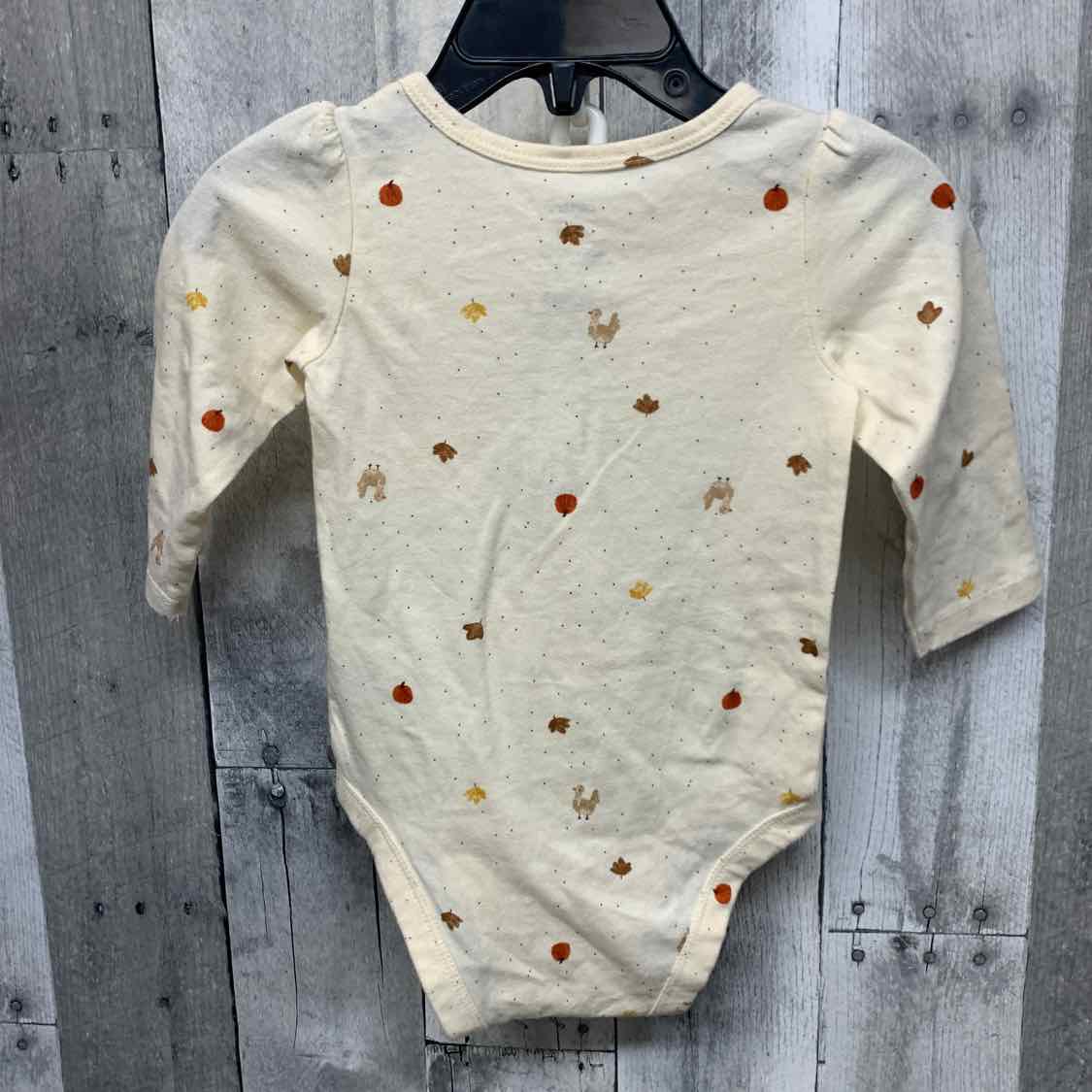 Size 6 Months Ivory Print Carter's Bodysuit