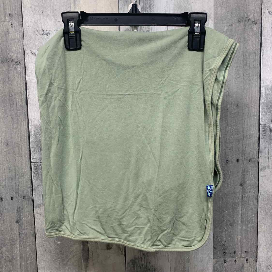 Name Brand Green Blanket