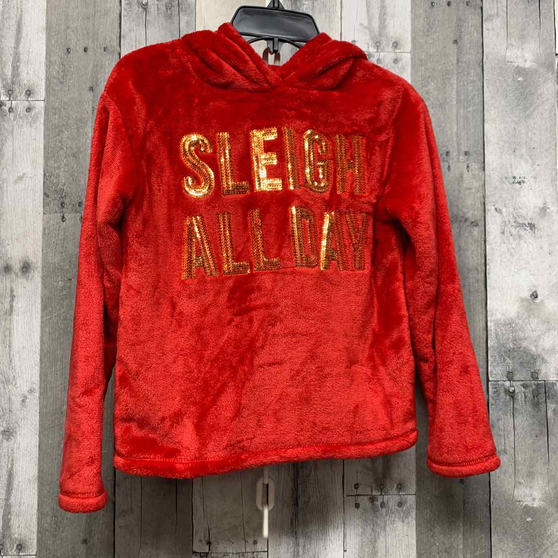 Size 7 Red SO Pull Over