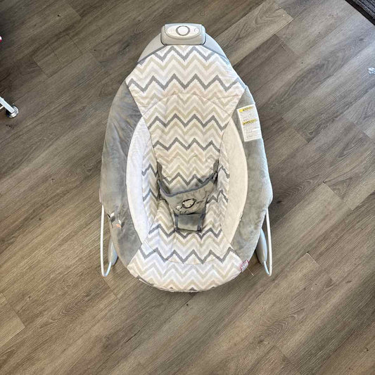 Ingenuity Gray/Tan Bouncer