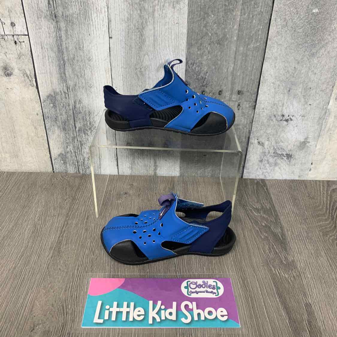 Size 8 Blue Sport Brand Water Shoes