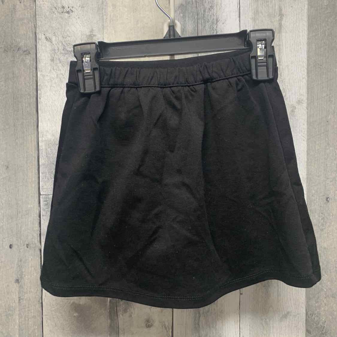Size 5T Black Children's Place Skirt
