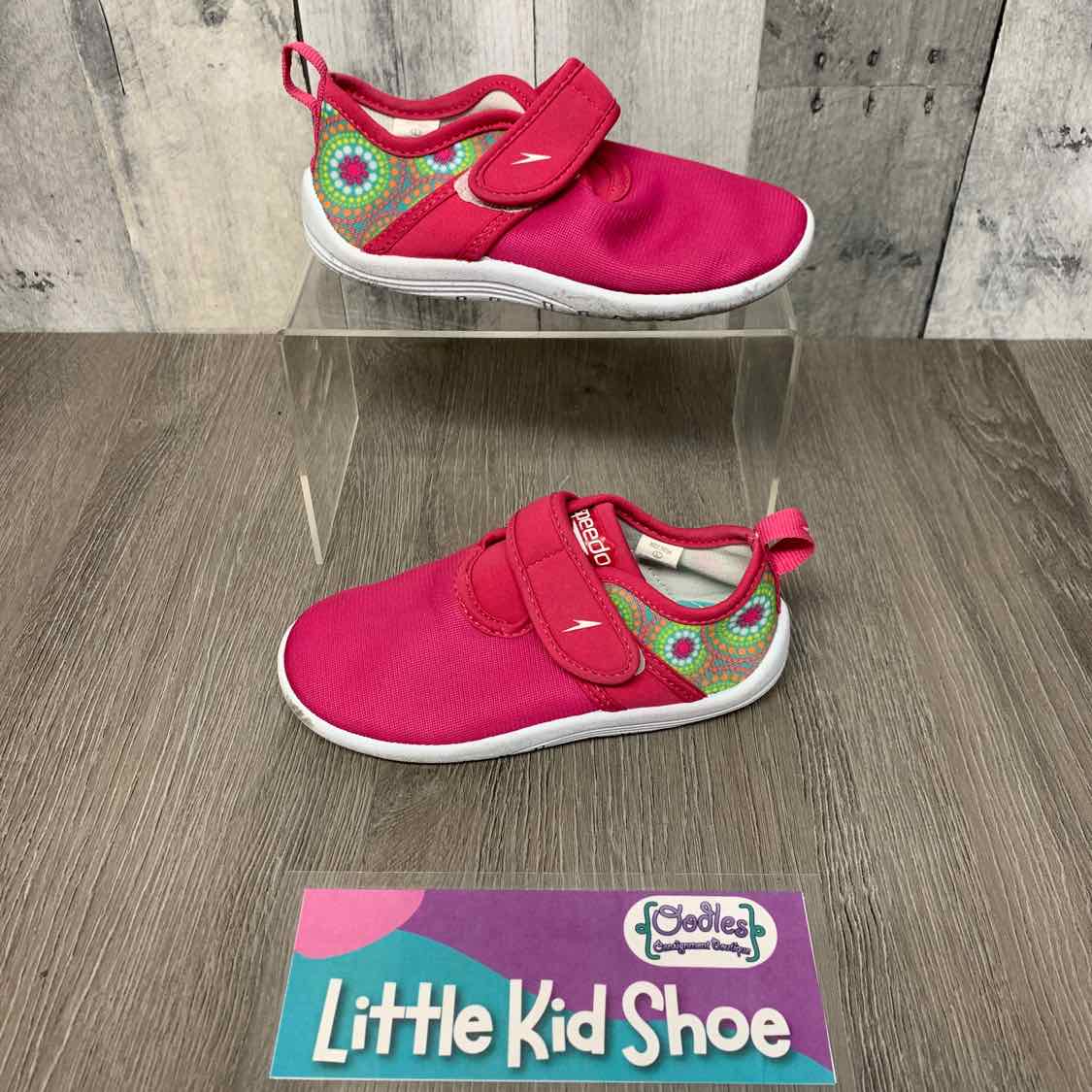 Size 9/10 Pink Speedo Water Shoes