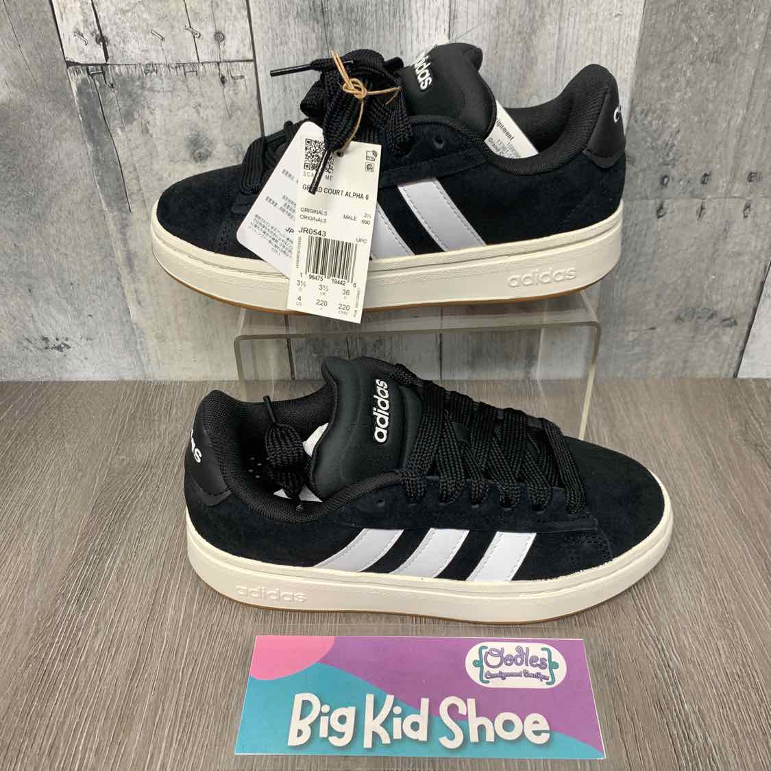 Size 4 Black/White Sport Brand Sneakers